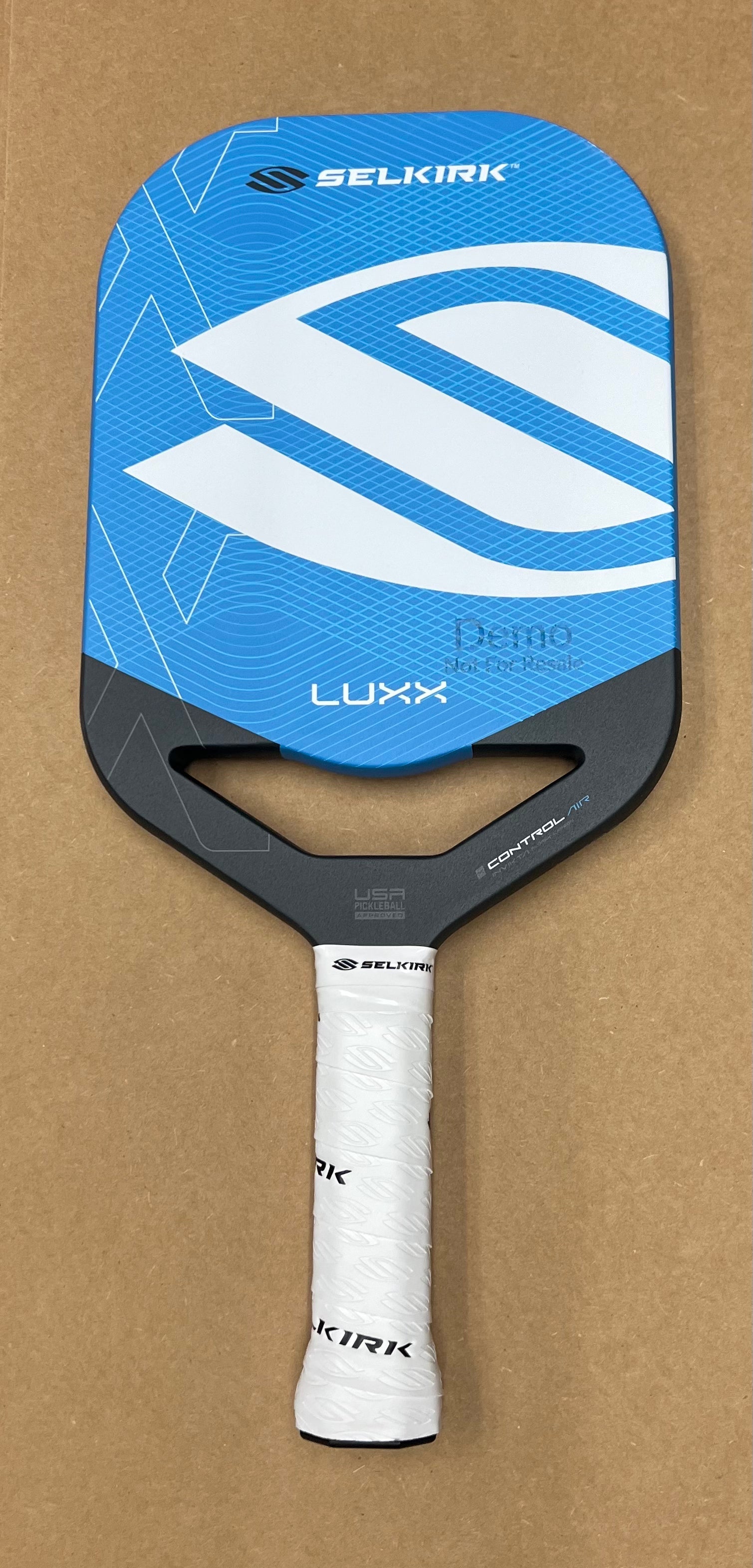 Used - Selkirk Luxx Control Air InfiniGrit - Invikta (new, has demo stamp)