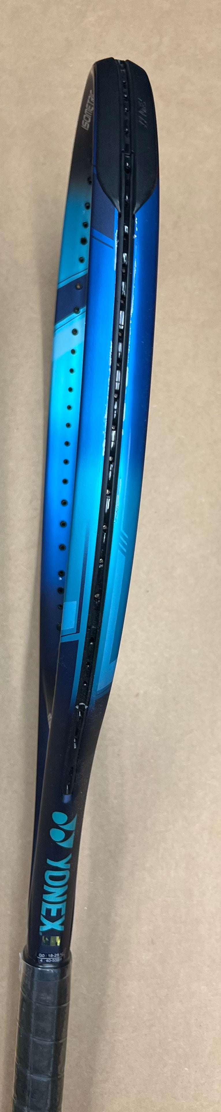 Used - Yonex Ezone 110 v7 (4")