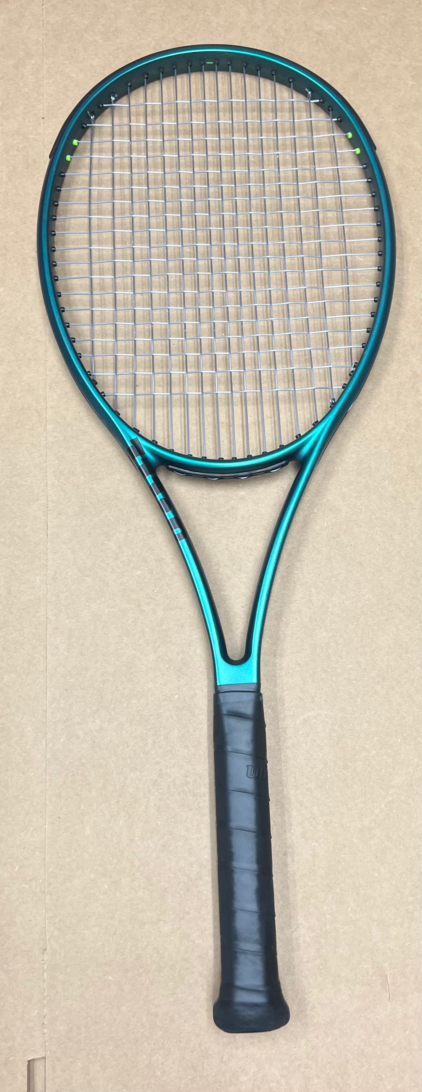 Used - Wilson Blade 98 16x19 v9 (4 1/8")