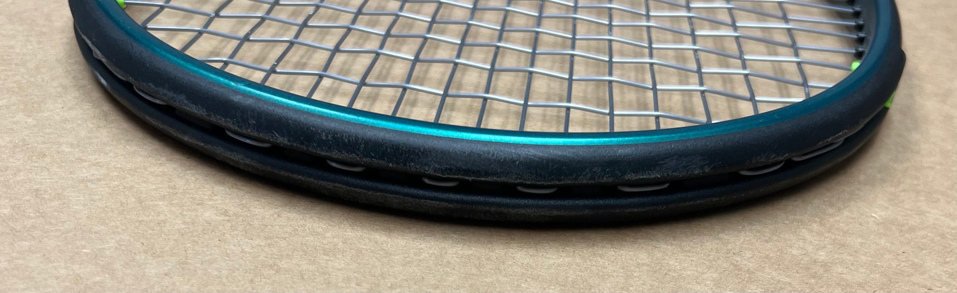 Used - Wilson Blade 98 16x19 v9 (4 1/8")