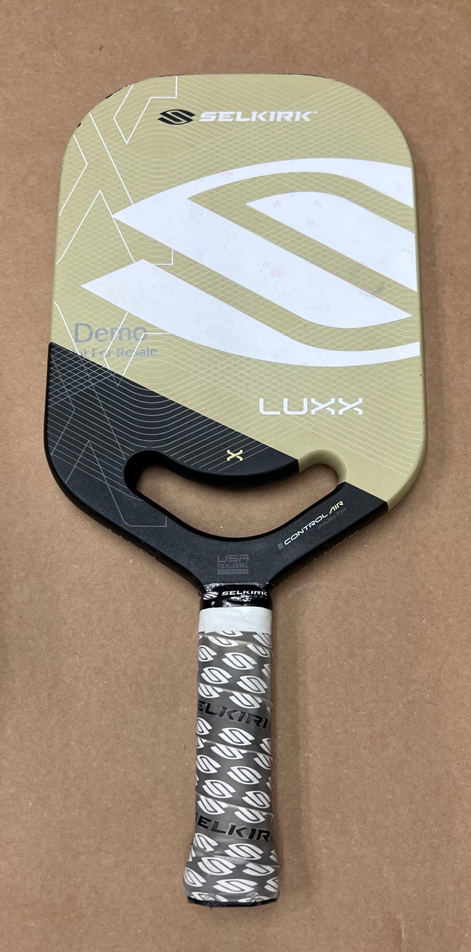 Used - Selkirk Luxx Control Air Invikta
