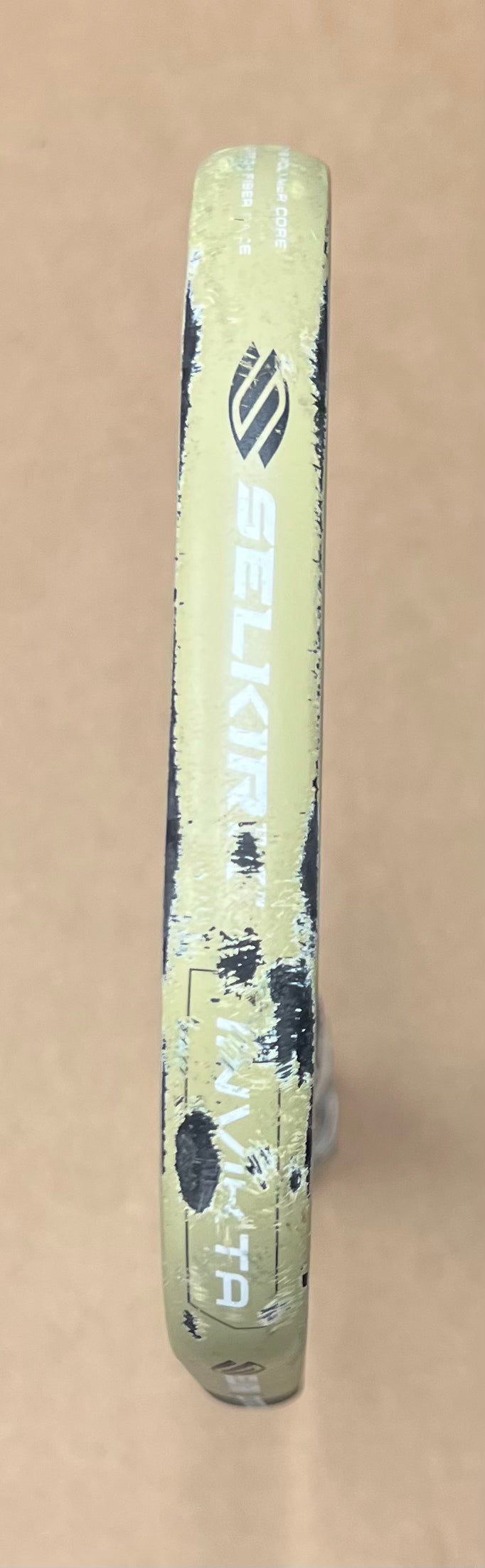 Used - Selkirk Luxx Control Air Invikta