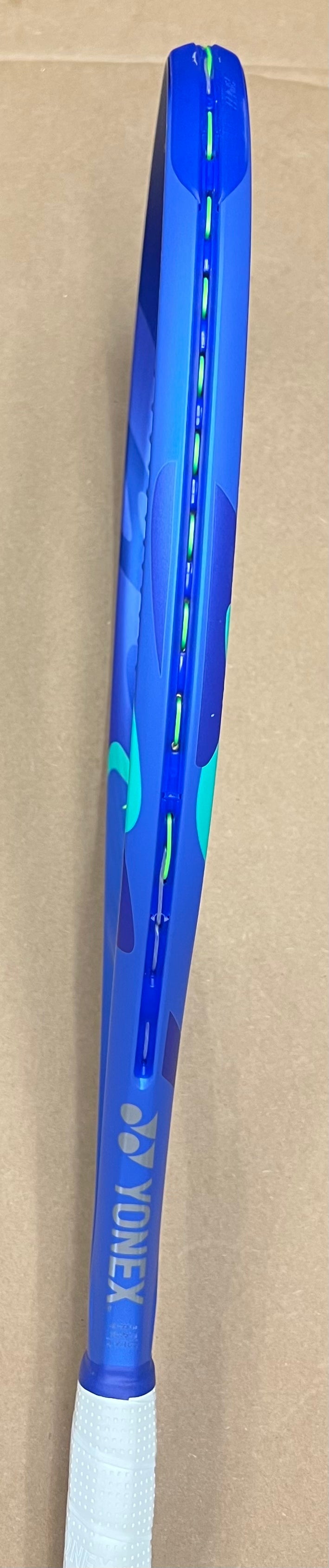 Used - Yonex Ezone 105 v8 (4 1/4")