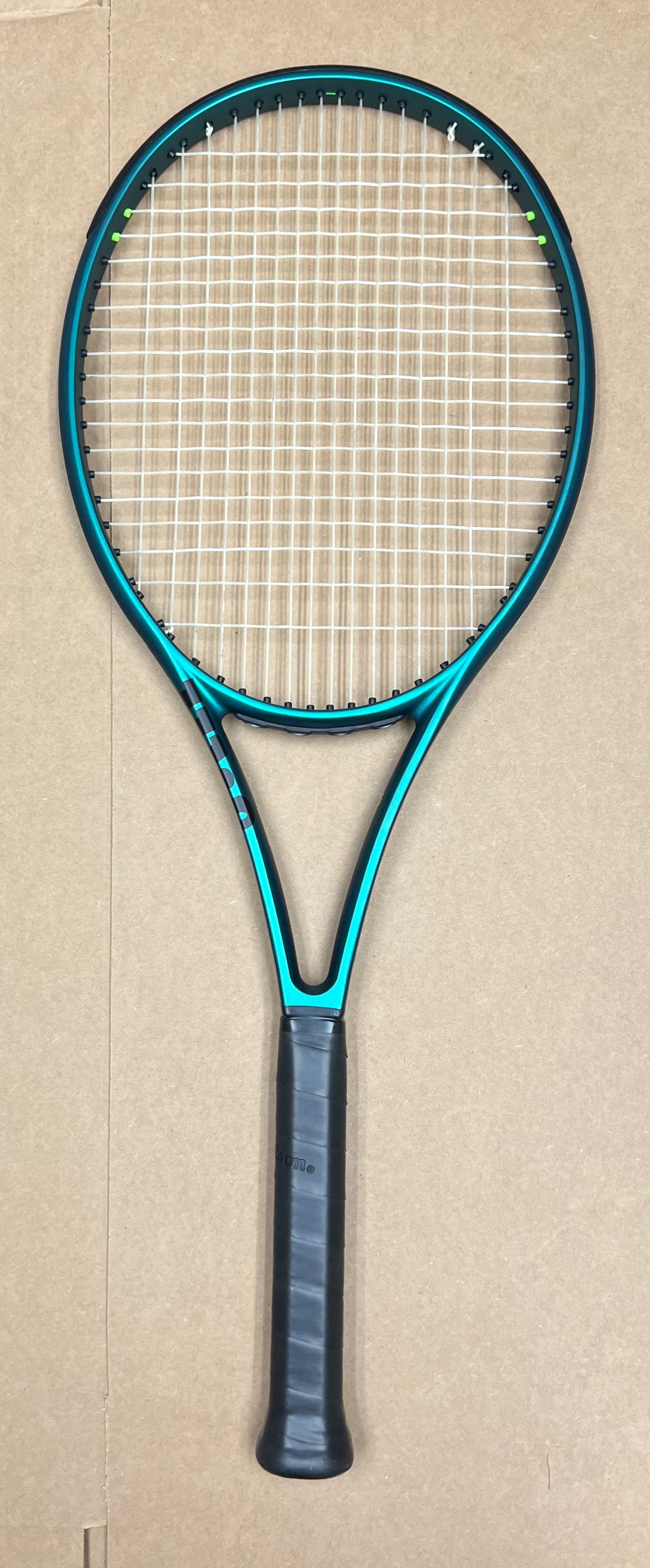Used - Wilson Blade 100 16x19 v9 (4 1/8")